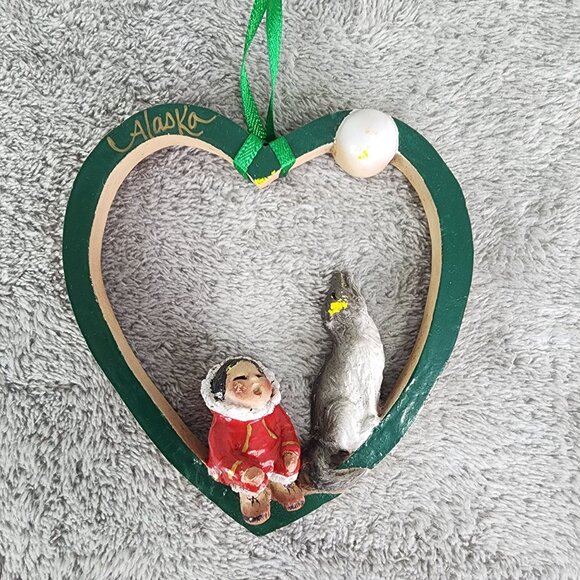 Vintage Handcrafted Alaska Heart Ornament Inuit Figure & Wolf A.R.T. Alaska Inc. - Picture 2 of 7